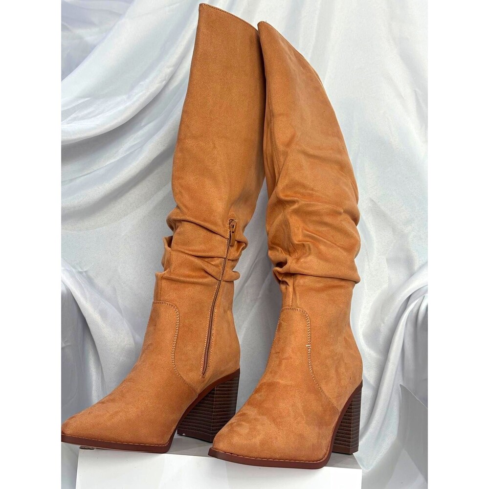 Women’s Tan Knee High Boots Size 9.5 Slouchy Block Heel Side Zip New in Box